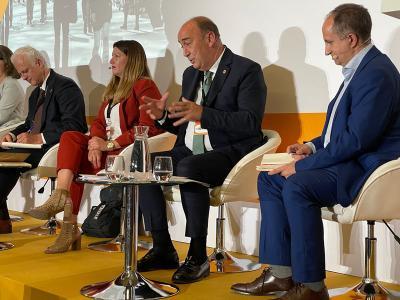 Imagen Miguel Ángel de Vicente presenta la Agenda Rural Sostenible de la provincia de Segovia en el I Foro Urbano de España