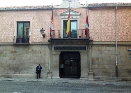 Imagen La Diputación decreta tres días de luto