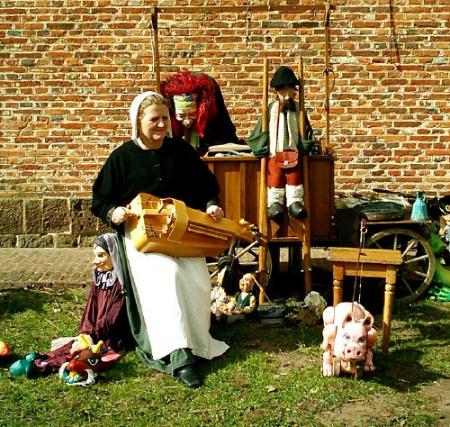 Imagen Tirimundi se acerca al CAMP El Sotillo